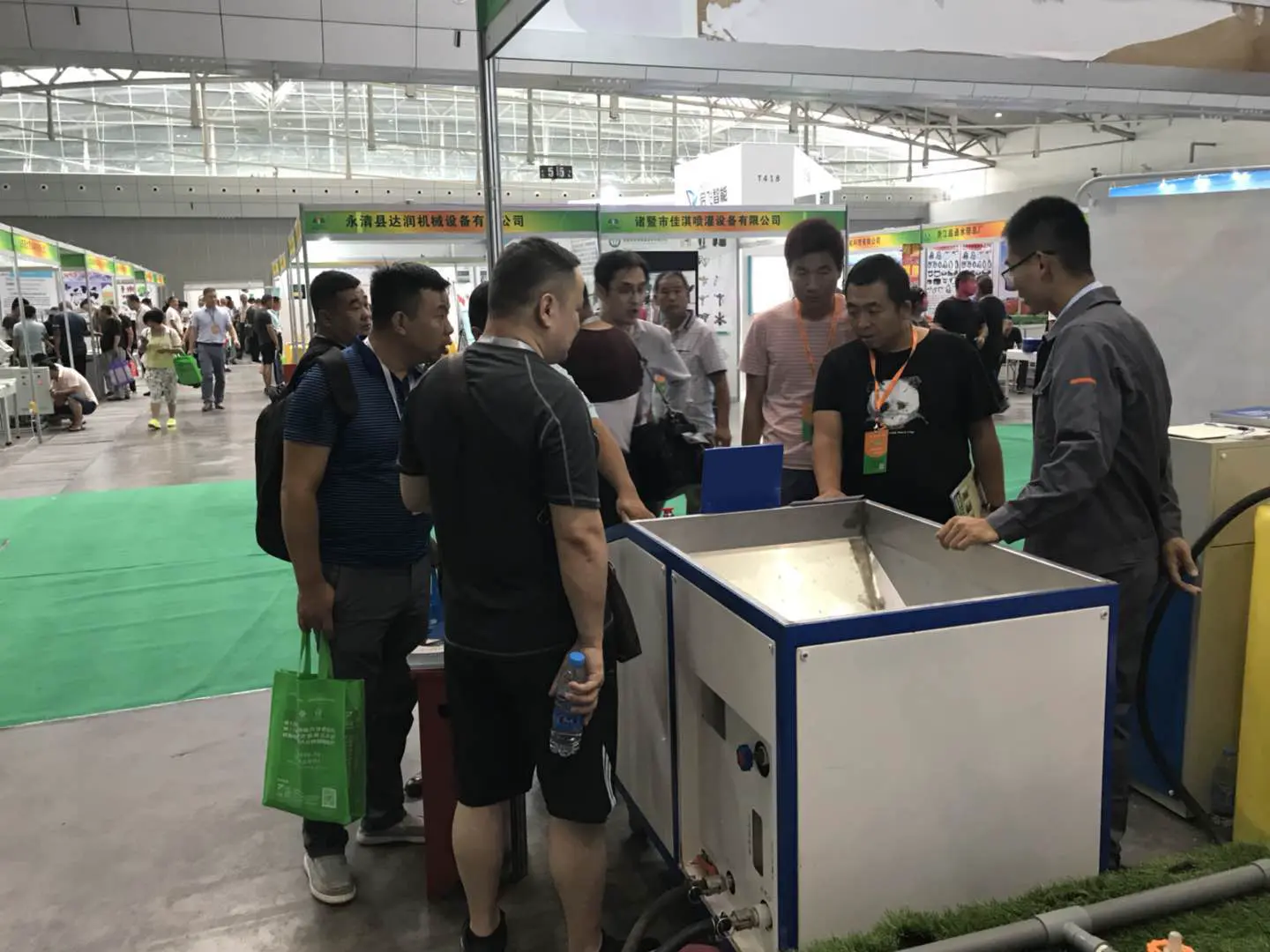 走进新疆展会3.2.jpg
